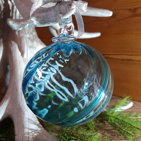 boule de noel en verre torsade turquoise