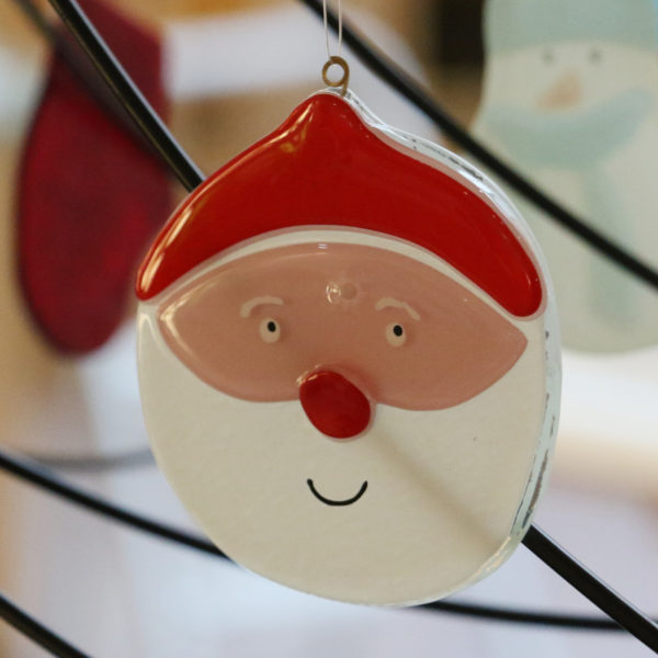 Tête de père Noël en verre à suspendre dans le sapin vendu en ligne